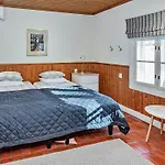 Punatulkku By Interhome * Hirsjärvi