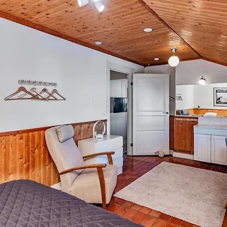 Punatulkku By Interhome