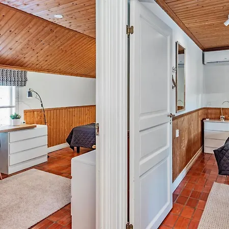 Punatulkku By Interhome Hirsjärvi