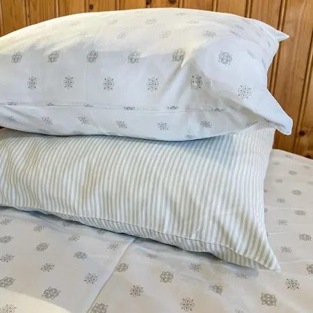 Punatulkku By Interhome Hirsjärvi