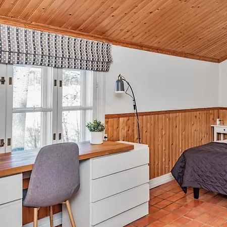 Punatulkku By Interhome * Hirsjärvi