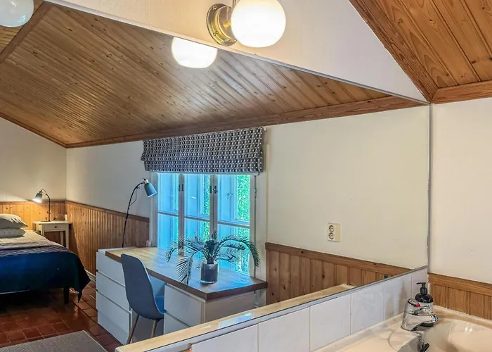 Punatulkku By Interhome Hirsjärvi