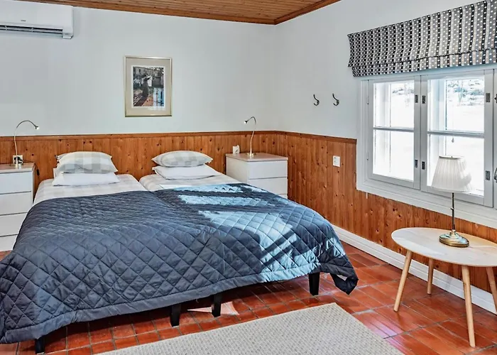 Punatulkku By Interhome * Hirsjärvi