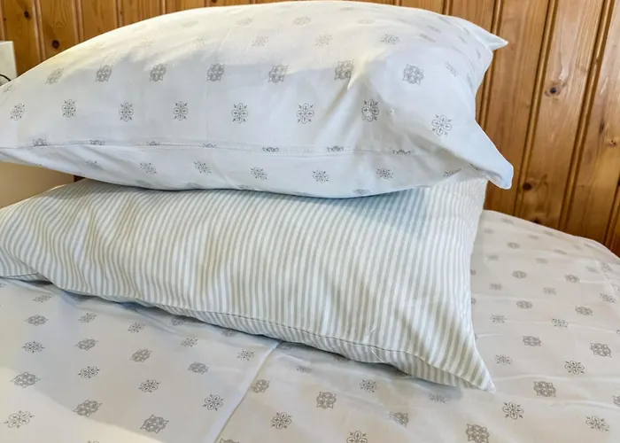 Punatulkku By Interhome Hirsjärvi