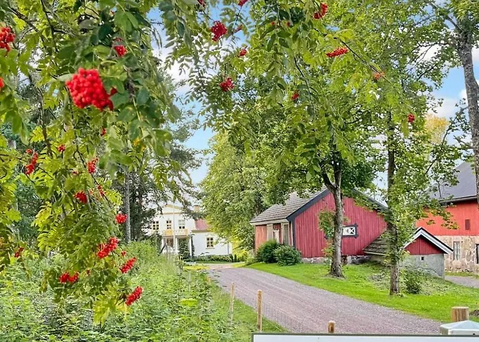 Punatulkku By Interhome * Hirsjärvi