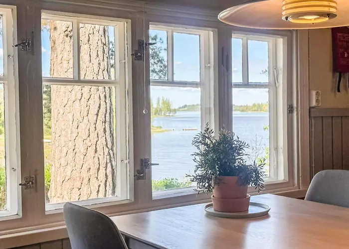 Punatulkku By Interhome Hirsjärvi